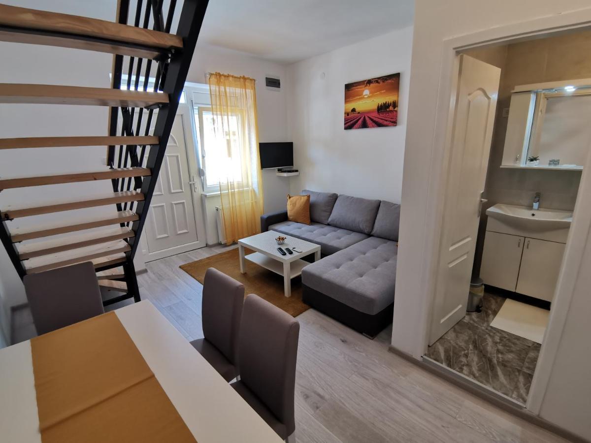 Ris Central Apartments Νόβι Σαντ Εξωτερικό φωτογραφία